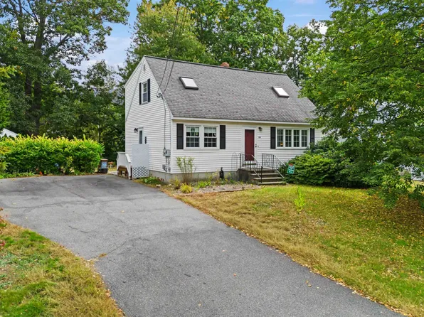 164 Hoyt Street, Manchester, NH 03103