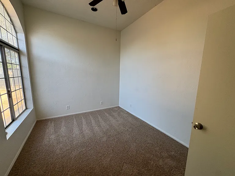 44333 Elm Ave — Photo 13