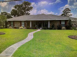 235 Cedar Grove Dr, Opelousas, LA 70570