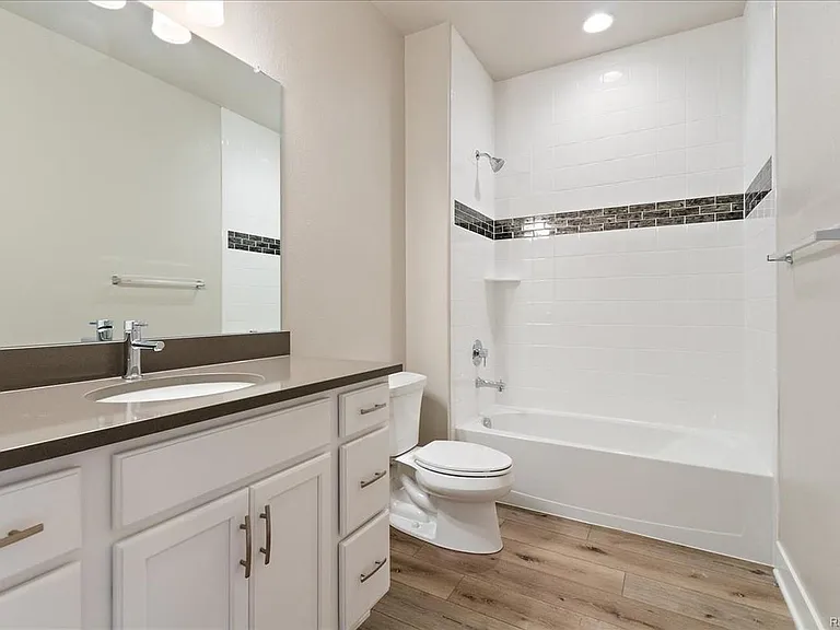 5960 N Dallas St — Photo 18