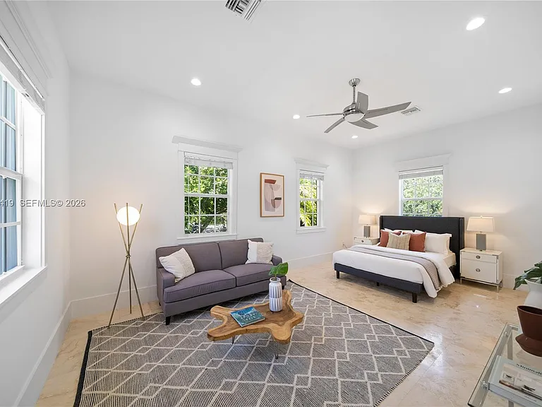 7745 SW 54th Ave — Photo 31