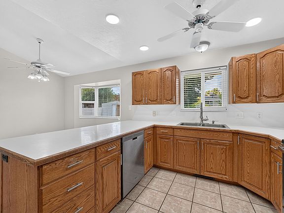 2nd image of 861 Wasatch