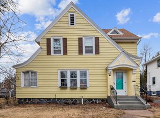 2111 Lakeview Dr, Duluth, MN 55803