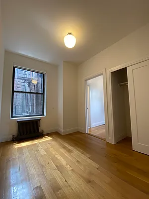 Rented by Compass | media 9