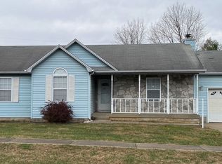 126 Periwinkle Dr, Radcliff, KY 40160