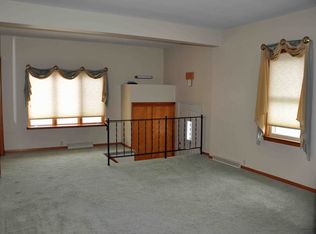 109 S Neeper St, Capac, MI 48014