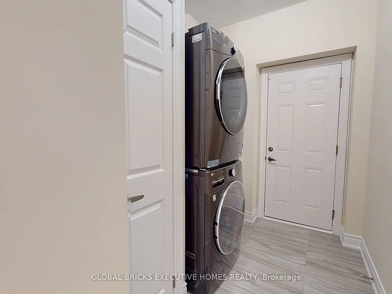 1124 Baltic Ln — Photo 28