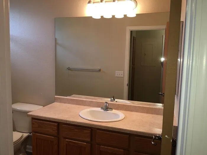 181 Hillcrest Dr #F — Photo 16