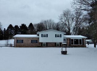 3061 Forestview St NE, Canton, OH