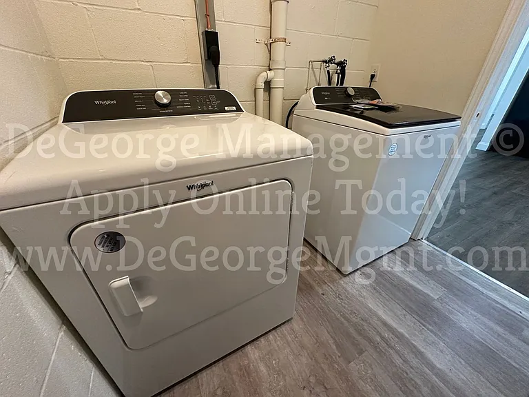 Pine Ridge Apartments — Photo 64