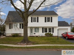 6 Meyer Rd, Edison, NJ 08817