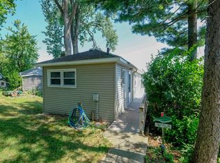 11211 Doster Rd, Plainwell, MI 49080