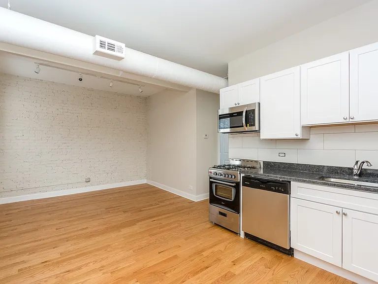 915 S Aberdeen St — Photo 9