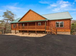 2948 Fiddlers Creek Way, Pigeon Forge, TN 37863