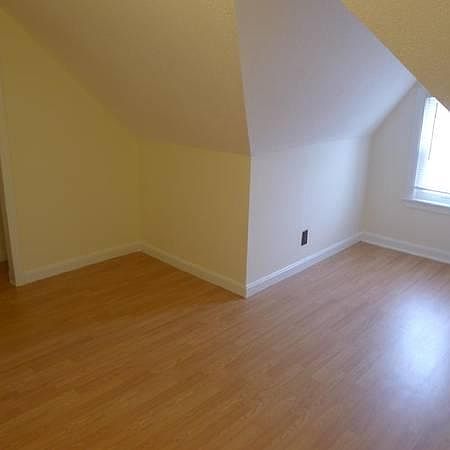 2nd image of 314 Centre St APT 3F