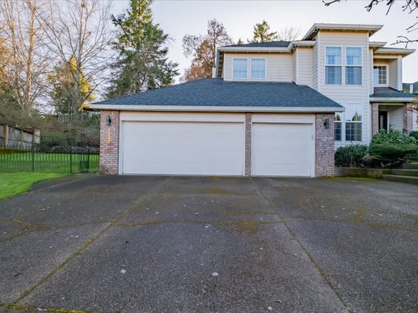 1235 NW Countryside Ct, McMinnville, OR 97128