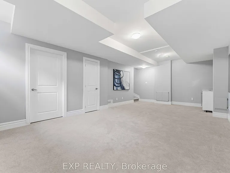 979 Admiral Ave — Photo 23