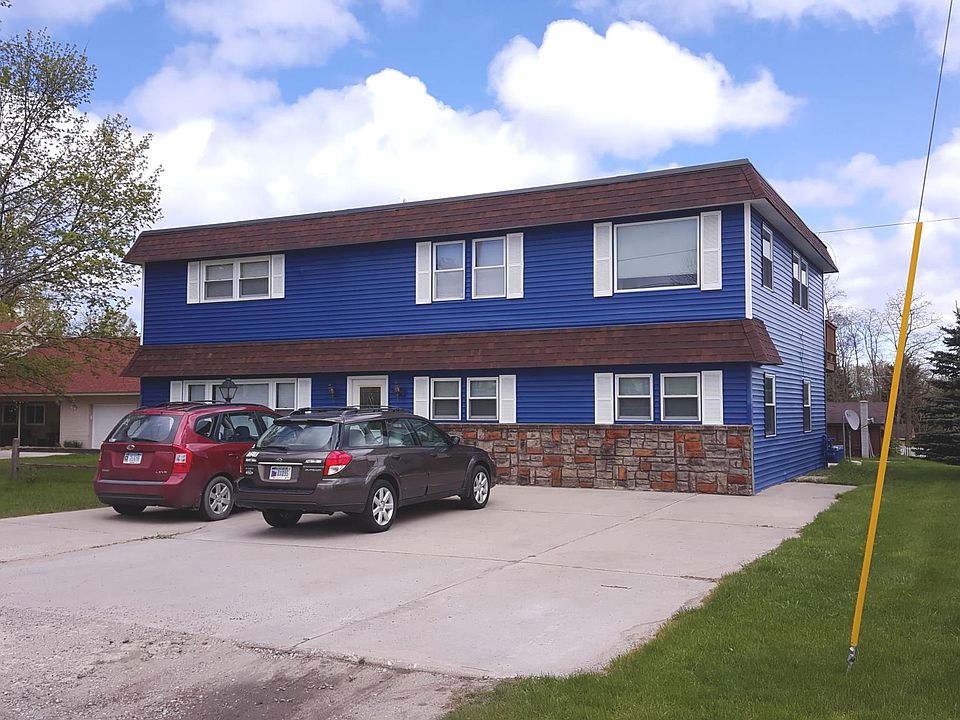 1st image of 111 S Elm St #1