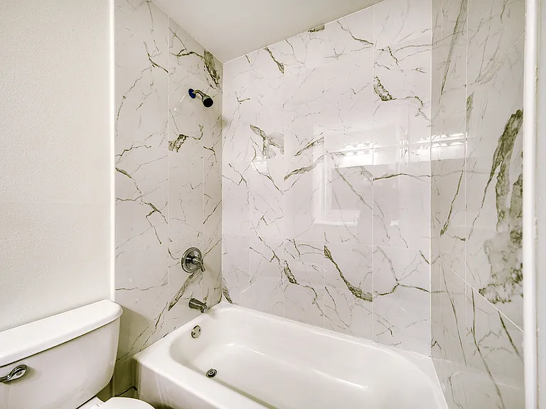 283 Gardner Ln #F — Photo 12