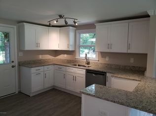 4332 Lynnview Dr, Louisville, KY 40216