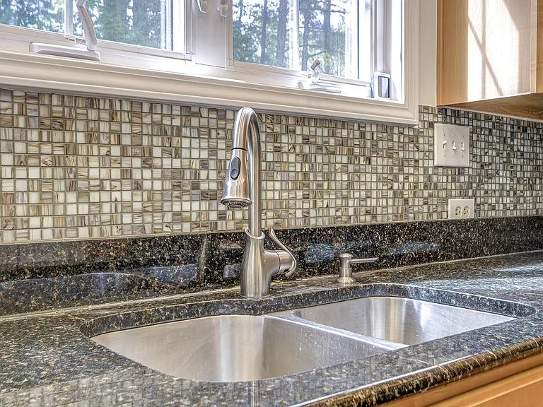 2103 Templeton Gap Dr — Photo 21