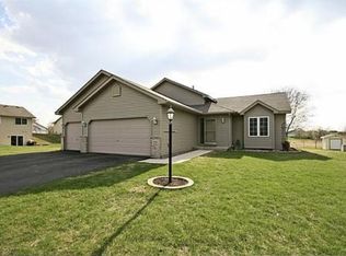 540 Poplar Ln S, Annandale, MN 55302