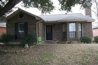 2nd image of 213 Hambleton Rd