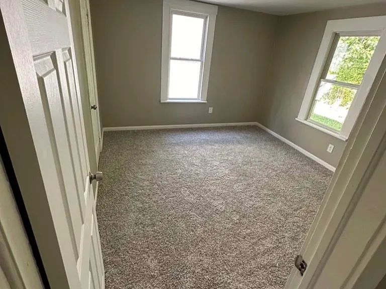 1511 Tyler St — Photo 5
