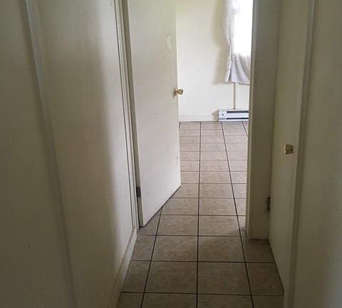 5th image of 705 Collins Ave