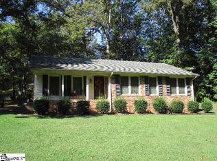 204 Woodbluff Rd, Laurens, SC 29360