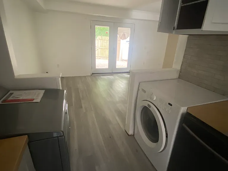 230 Hill Rise — Photo 31