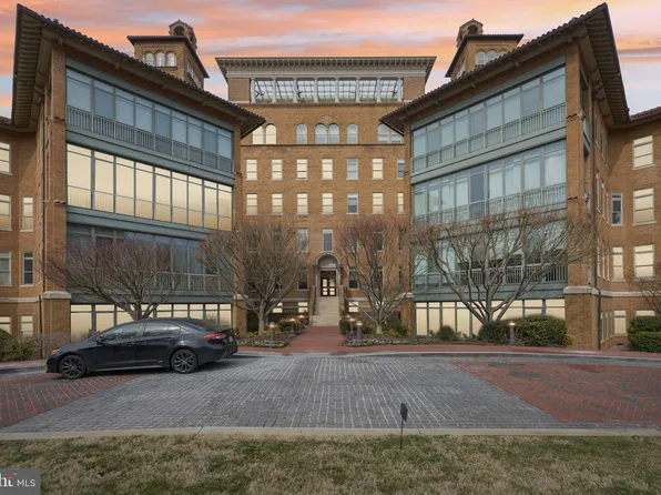 2425 L St NW APT 530, Washington, DC 20037