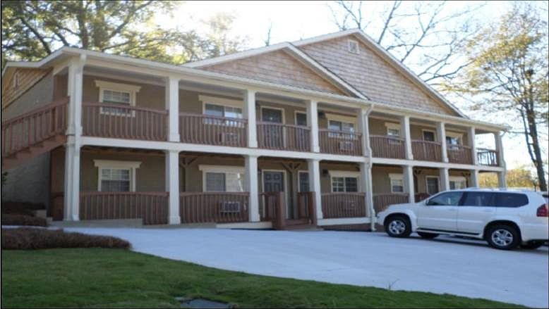 1st image of 386 Lemon St NE APT 5