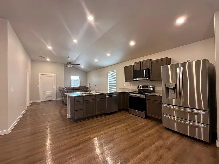 6209 Poppy Dr — Photo 5