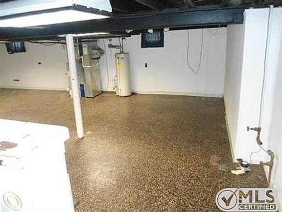 22858 David Ave Eastpointe.jpg4