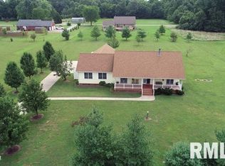 12248 Burghoff St, Carbondale, IL 62901