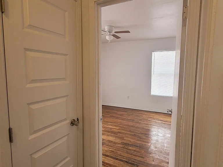 2733 Hilltop Dr — Photo 16