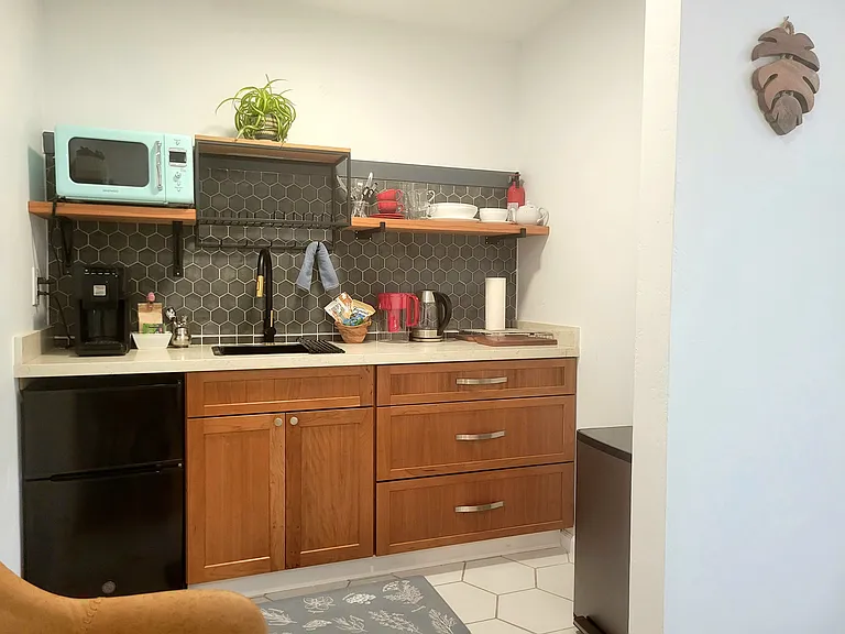 590 Farallon Ave #B — Photo 5