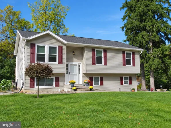 526 Park St, Mont Alto, PA 17237