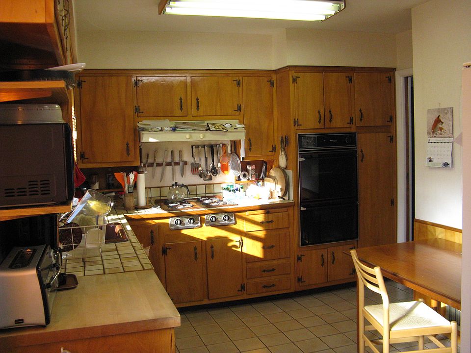1st image of 3853 Poplar Ave