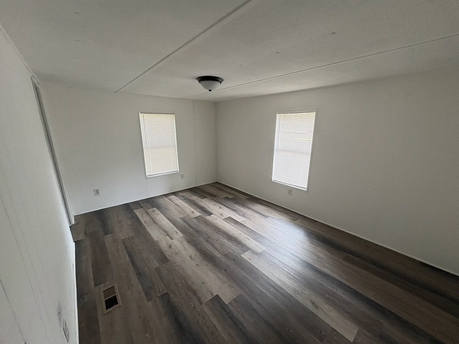 3 bed, 1088 sqft, $1,200 — Photo 4