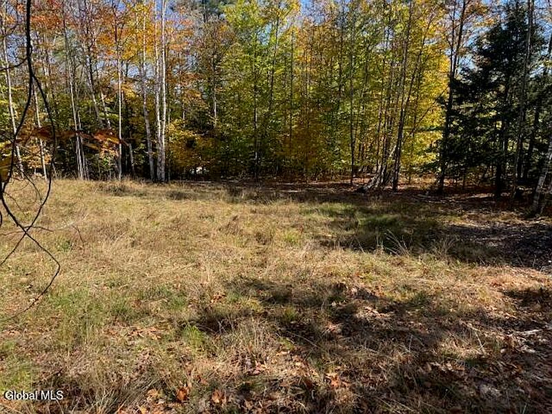3rd image of 30 Mohican Trail