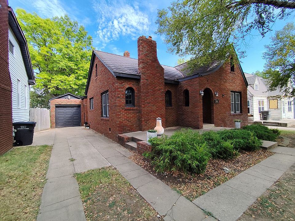 Drive way and front of house