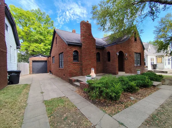 1414 S Johnstone Ave, Bartlesville, OK 74003