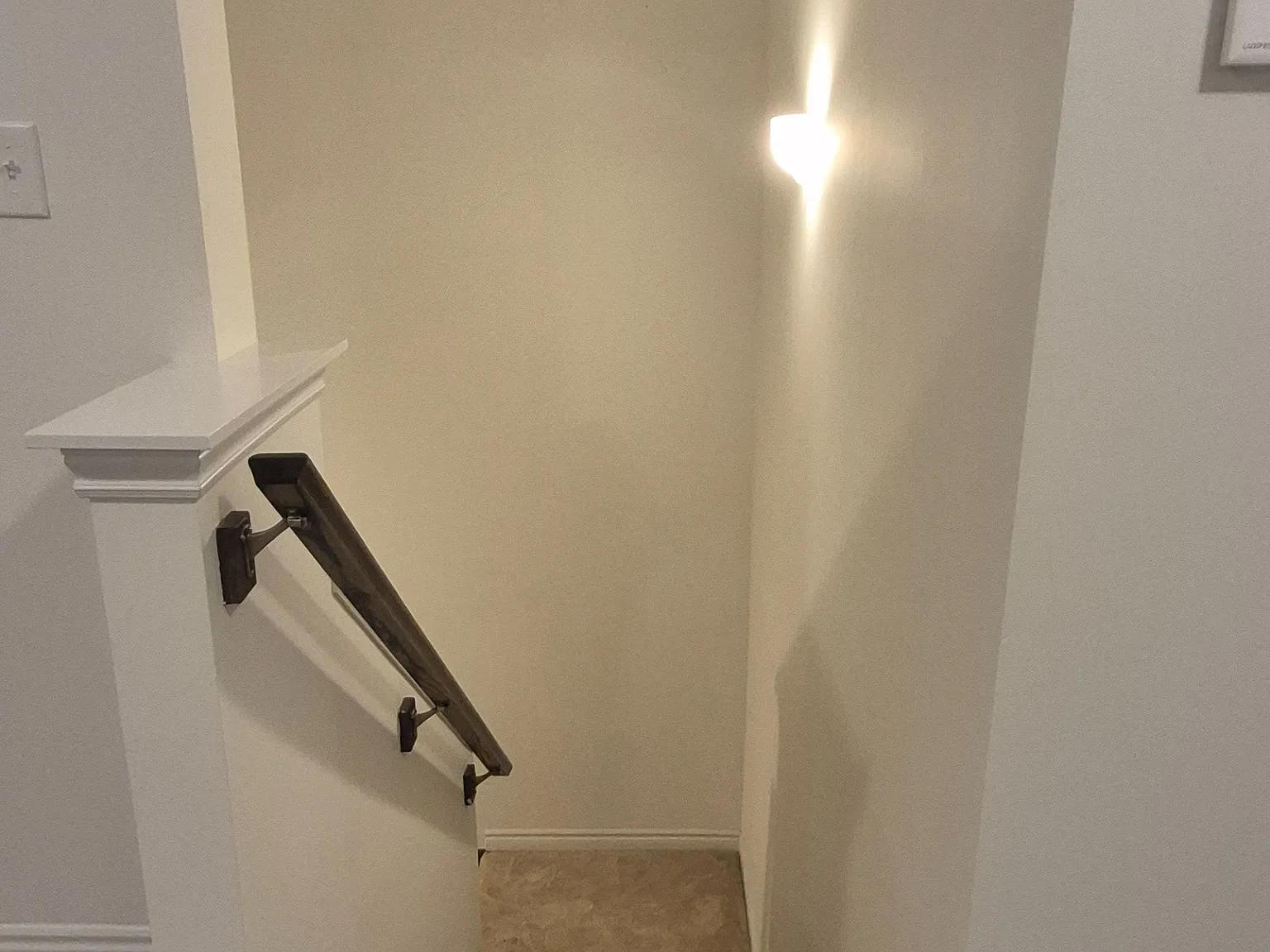 403 Westwood Dr — Photo 3