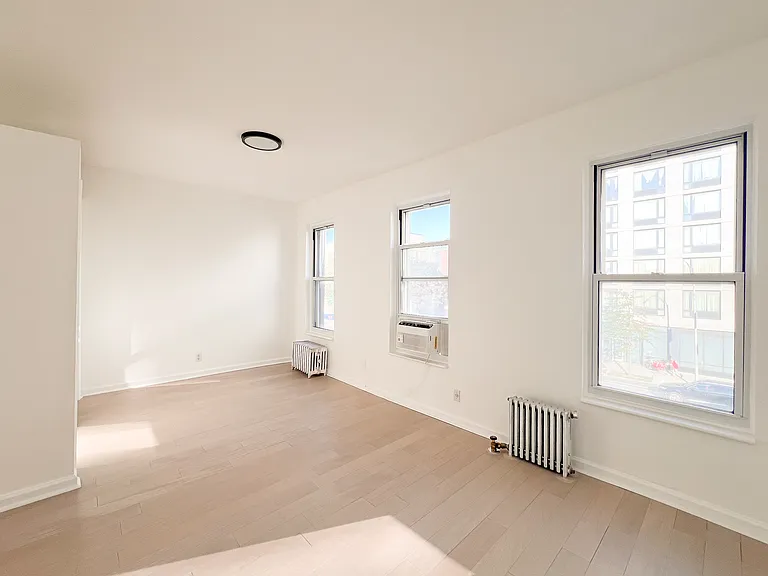 534 4th Ave #3 — Photo 5