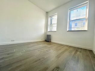 32-34 44th St #1R, Astoria, NY 11103