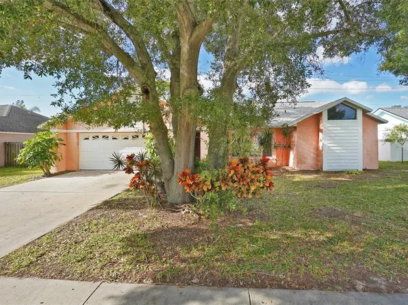 385 Island Oaks Pl, Merritt Island, FL 32953