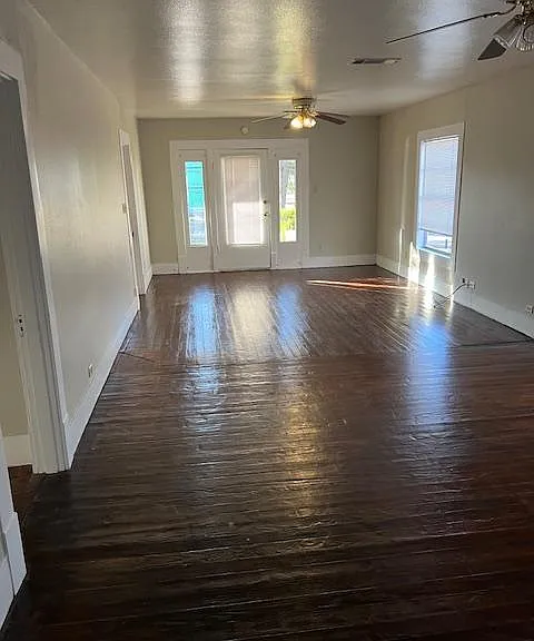 1506 Caddo St — Photo 3