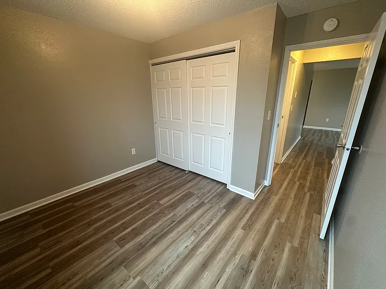 1314 W Pasewalk Ave #16 — Photo 14